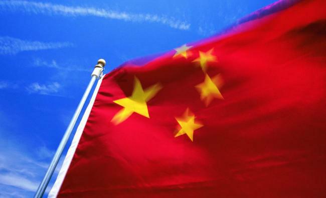 记者：热刺有意法兰克福中卫帕乔，已询问球员信息并数次现场考察